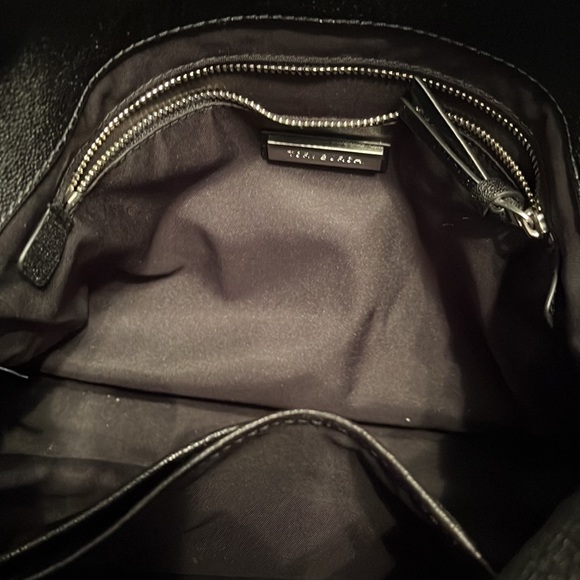 Tory Burch Leather Quilted Textured Bag - Picture 6 of 9